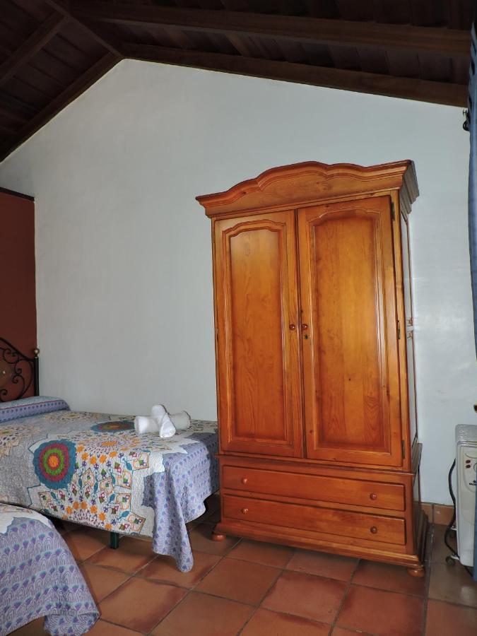 Casitas Armary, En San Isidro, * Brena Alta