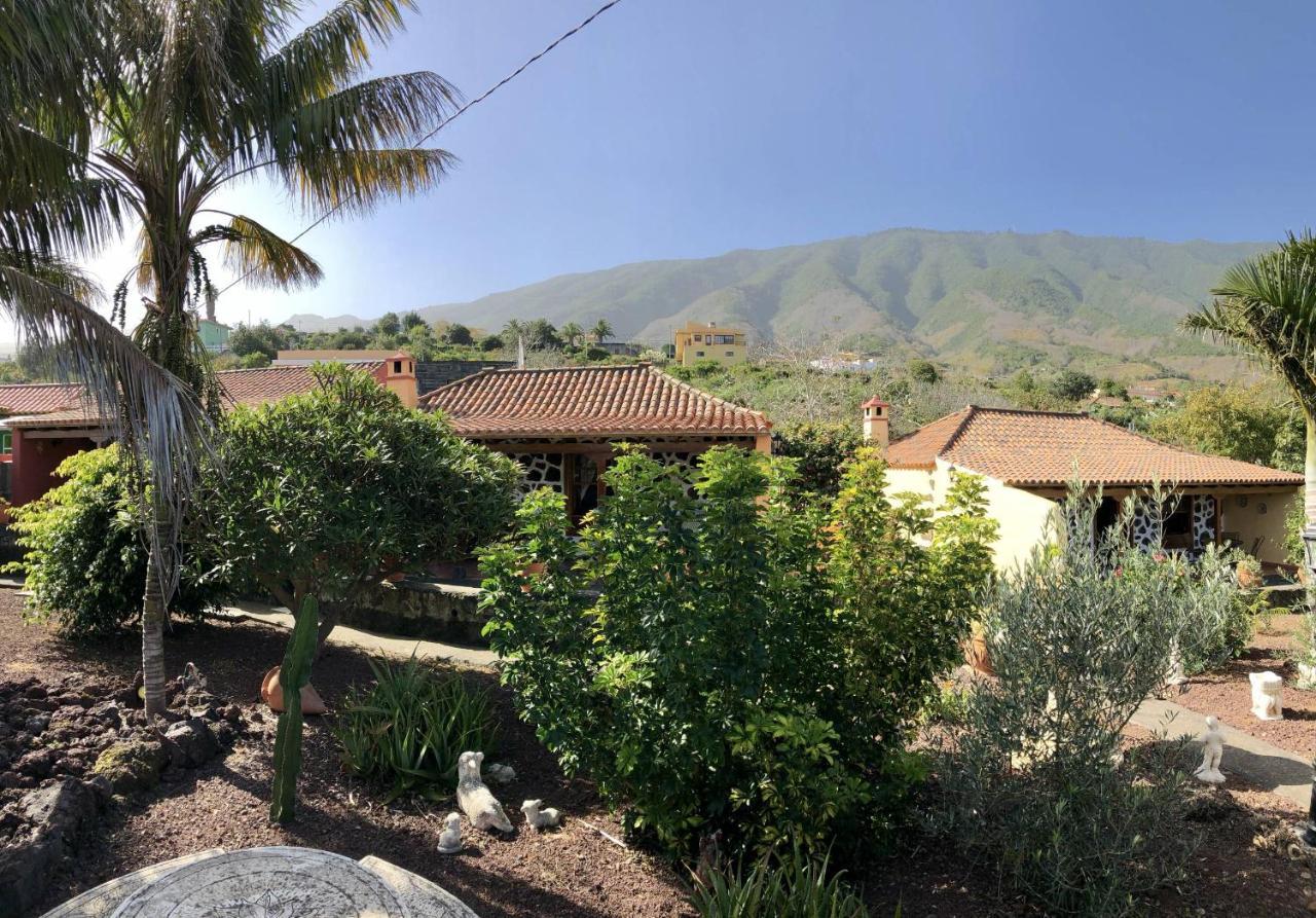 Casitas Armary, En San Isidro, * Brena Alta